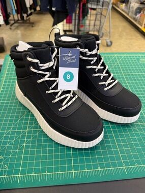 Universal Thread Black High-Top Sneakers with White Platform